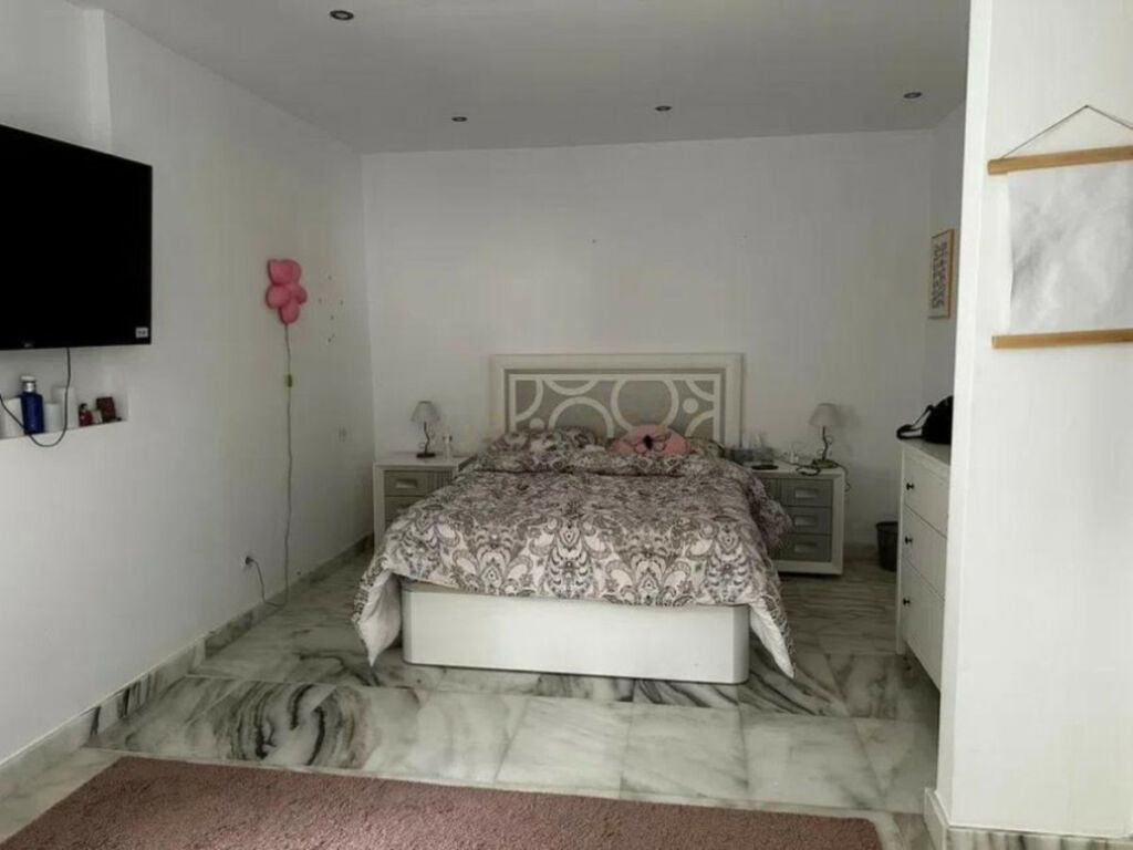 Detached Villa Marbella Málaga - image 4