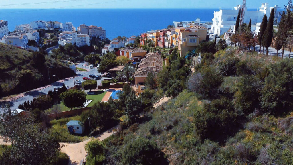 Residential Plot Benalmadena Costa Málaga - image 3