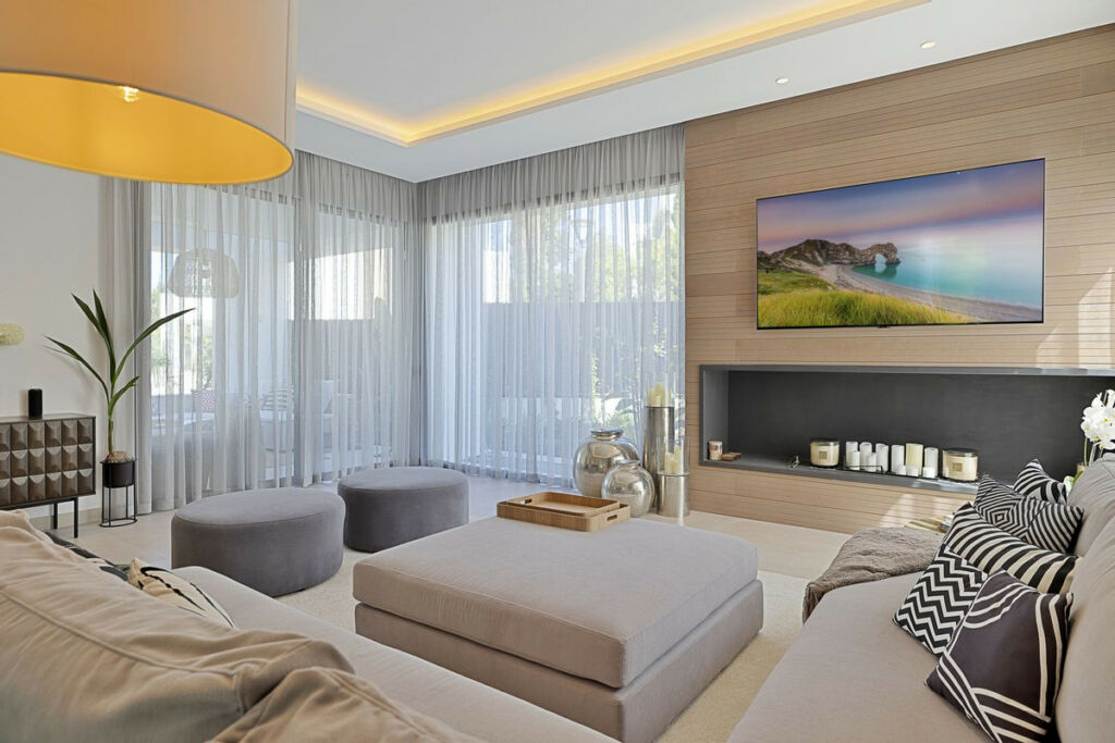 Detached Villa Marbella Málaga - image 4