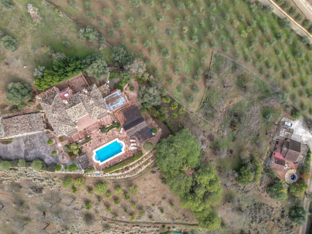 Detached Villa Monda Málaga - image 5
