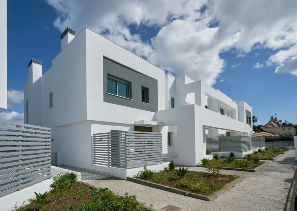 Semi-Detached House San Pedro de Alcántara Málaga - image 4