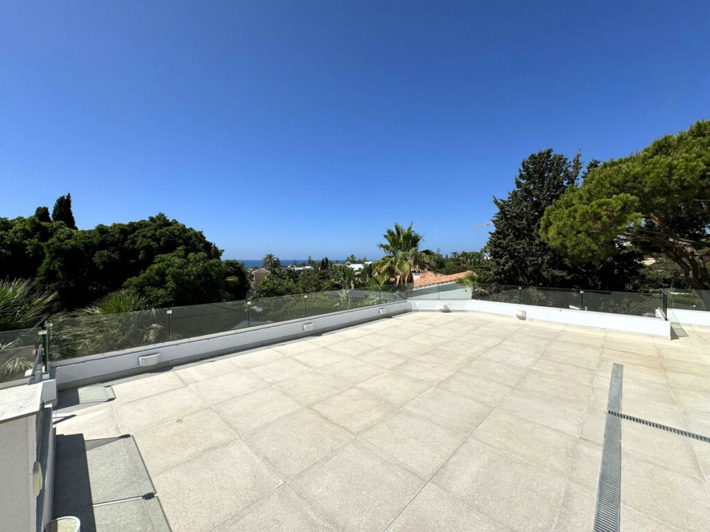 Detached Villa Marbesa Málaga - image 40