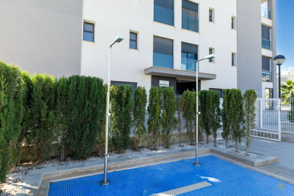 Ground Floor Apartment Villamartin Alicante - image 39