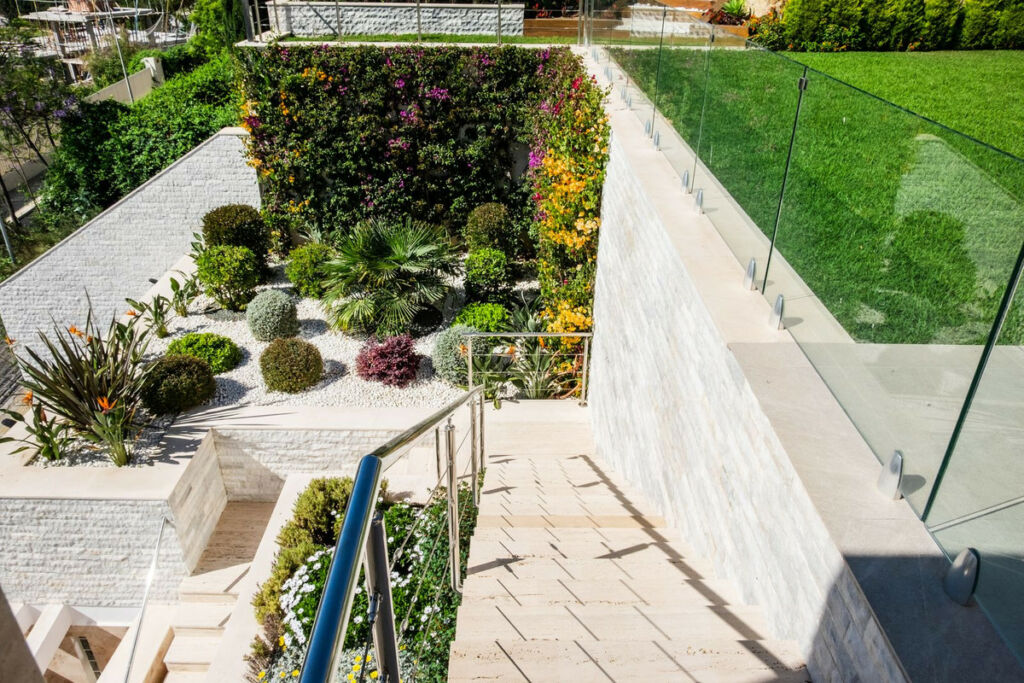 Detached Villa Benahavís Málaga - image 40