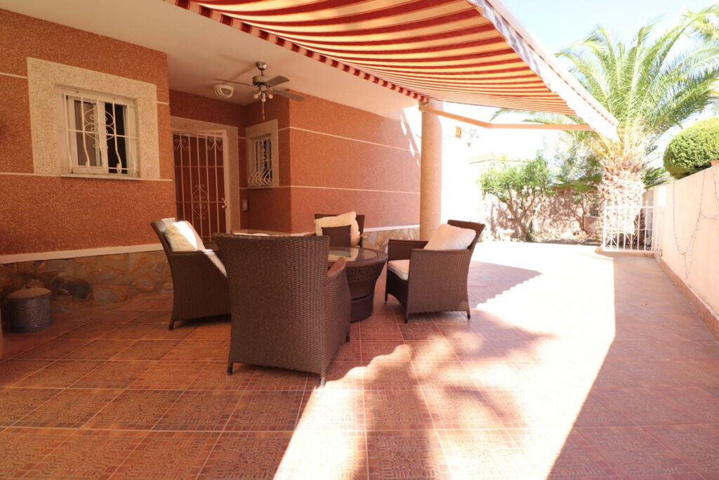 Detached Villa Algorfa Alicante - image 40