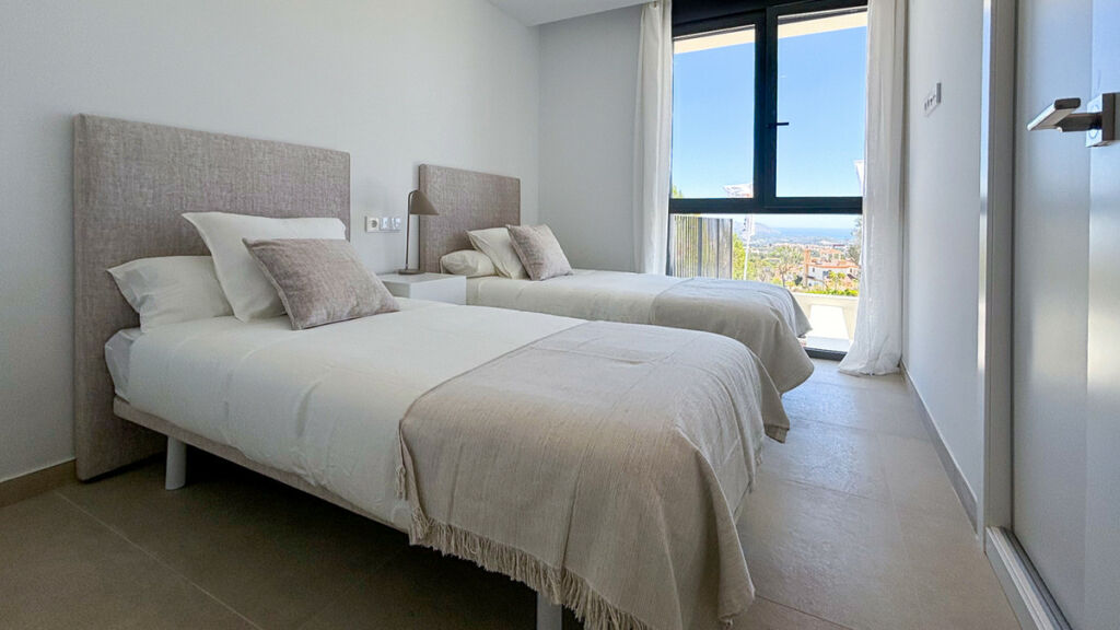 Detached Villa Polop Alicante - image 40