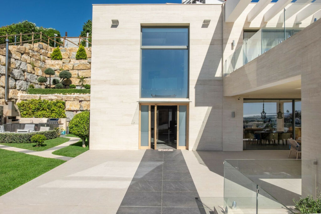 Detached Villa Benahavís Málaga - image 41