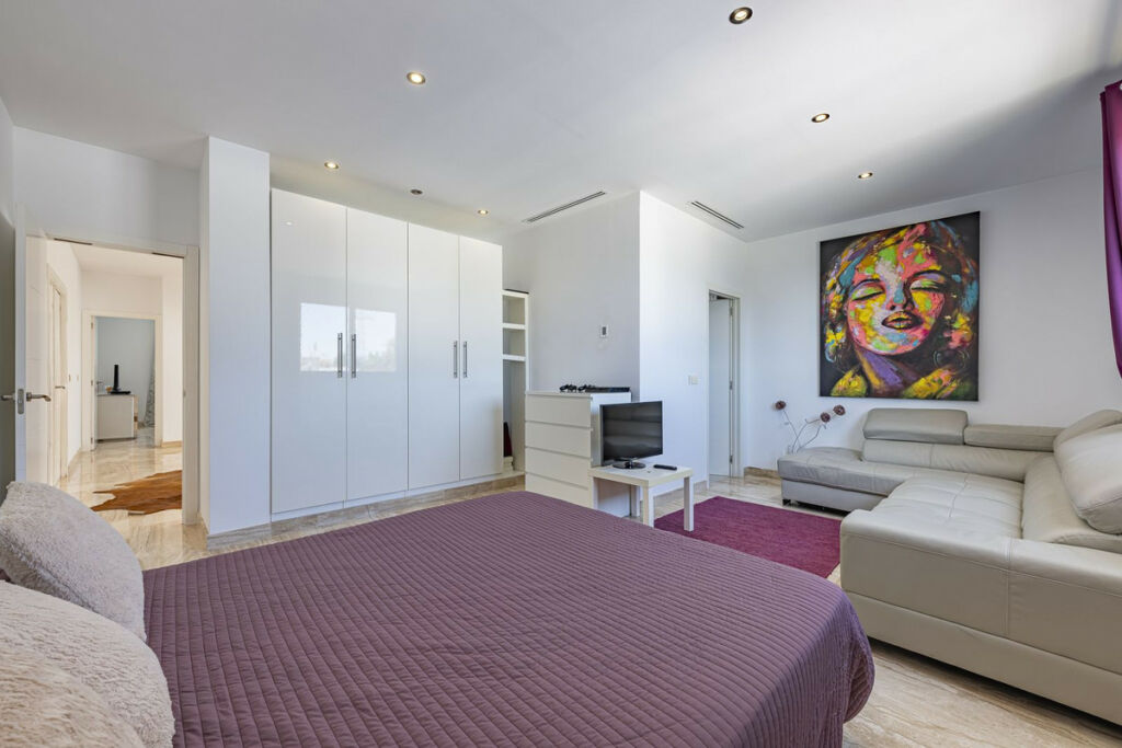 Detached Villa El Rosario Málaga - image 44