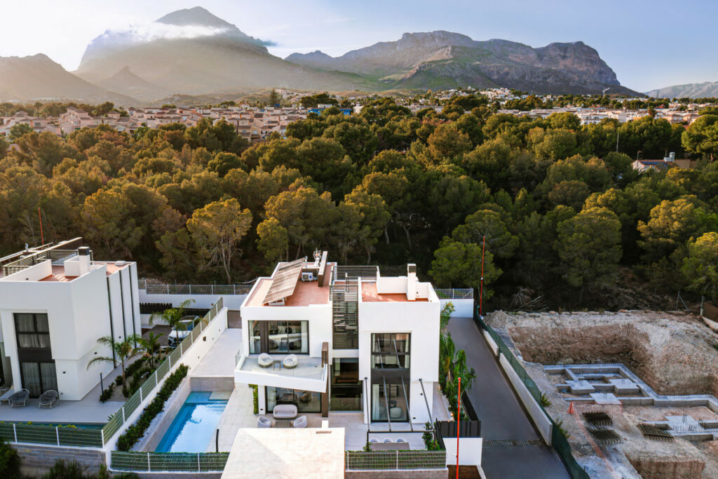 Detached Villa La Nucia Alicante - image 42