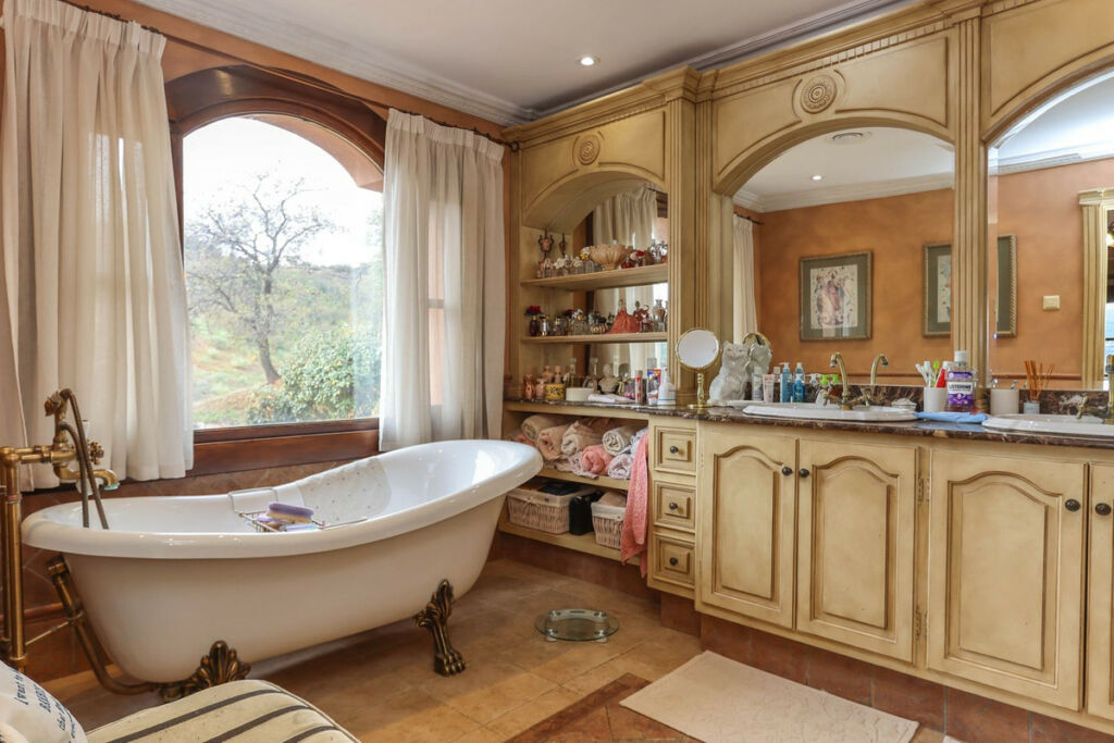 Detached Villa Monda Málaga - image 43