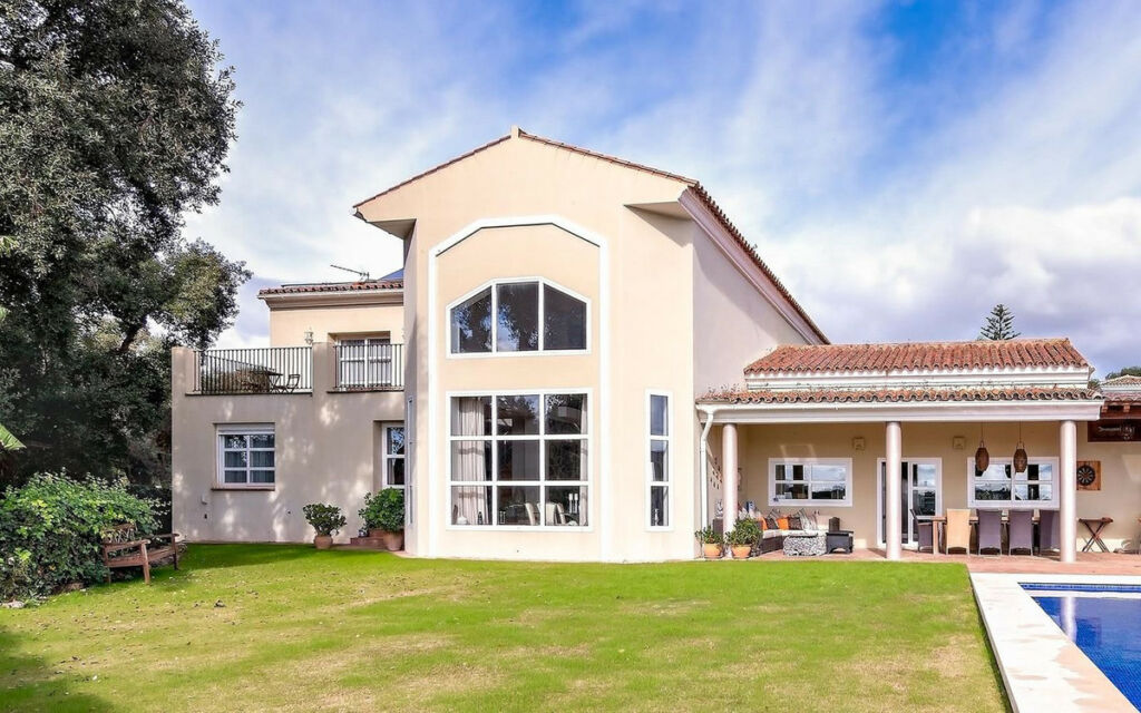 Detached Villa Sotogrande Cádiz - image 43