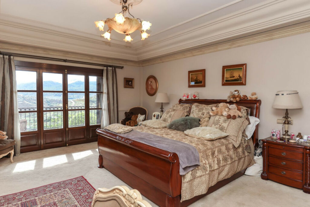 Detached Villa Monda Málaga - image 47