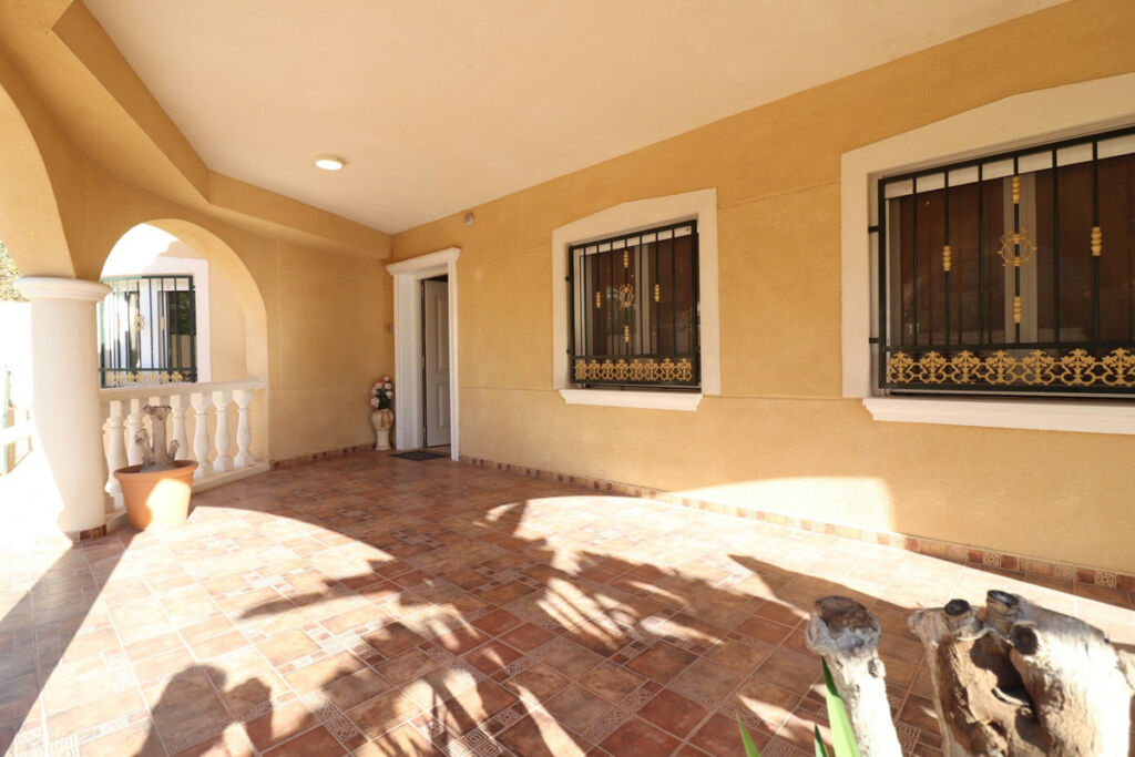 Detached Villa La Escuera Alicante - image 47