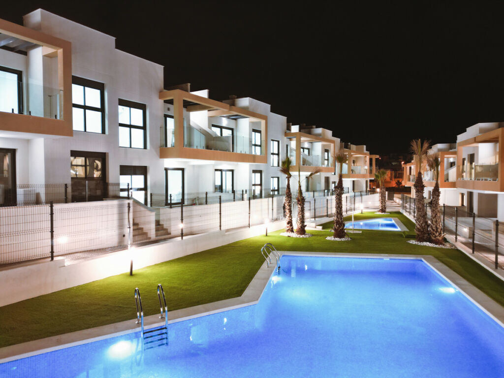 Ground Floor Apartment Villamartin Alicante - image 2