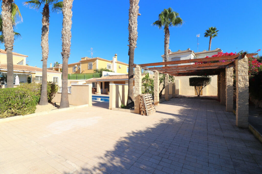 Detached Villa La Escuera Alicante - image 48