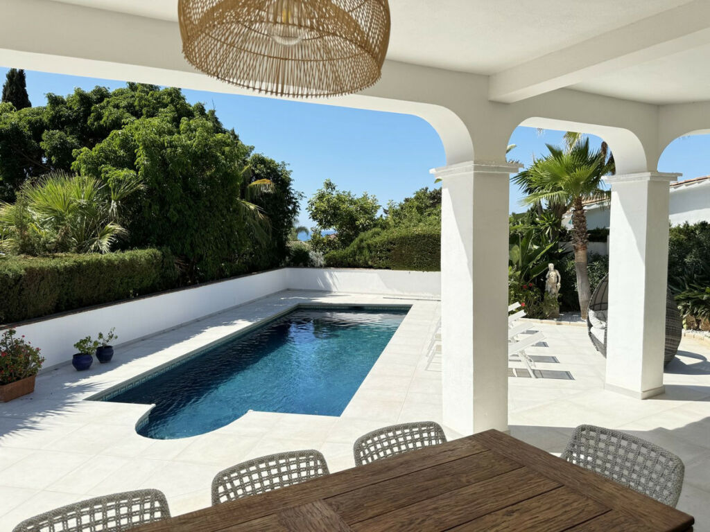 Detached Villa Marbesa Málaga - image 5