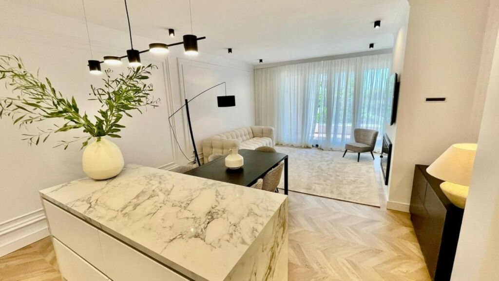 Ground Floor Apartment Estepona Málaga - image 6