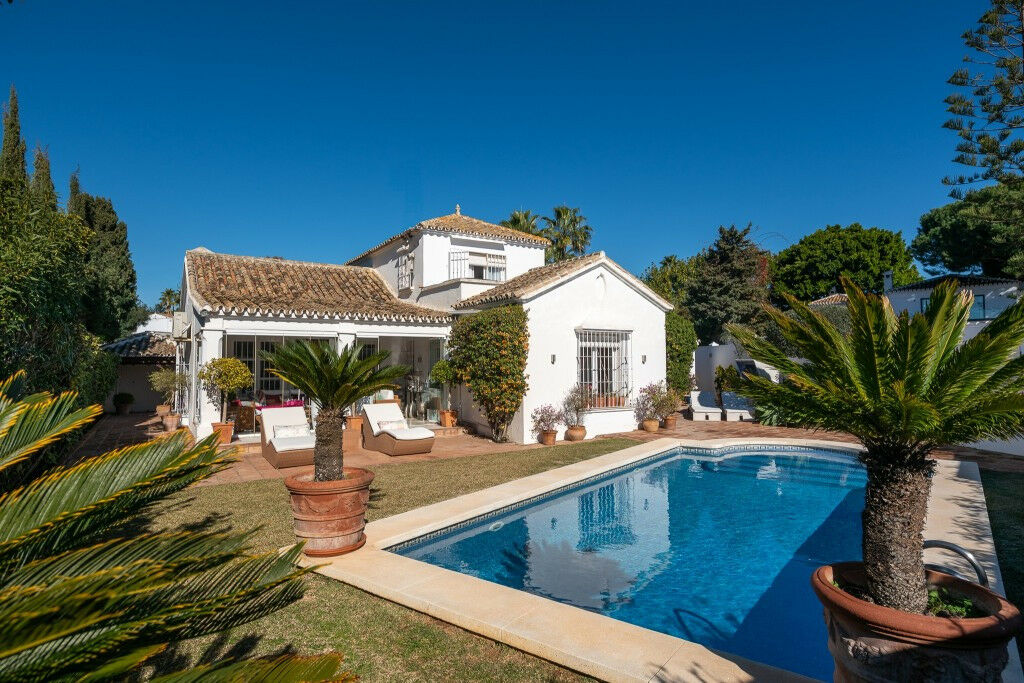 Detached Villa Marbella Málaga - image 5