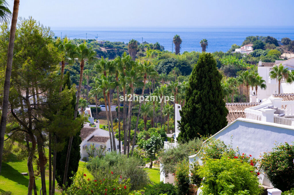 Ground Floor Apartment Nerja Málaga - image 5