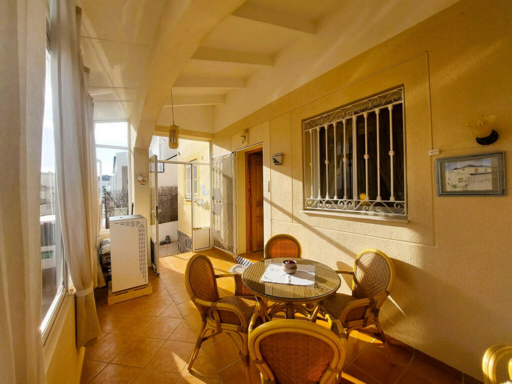 Townhouse Torrevieja Alicante - image 5