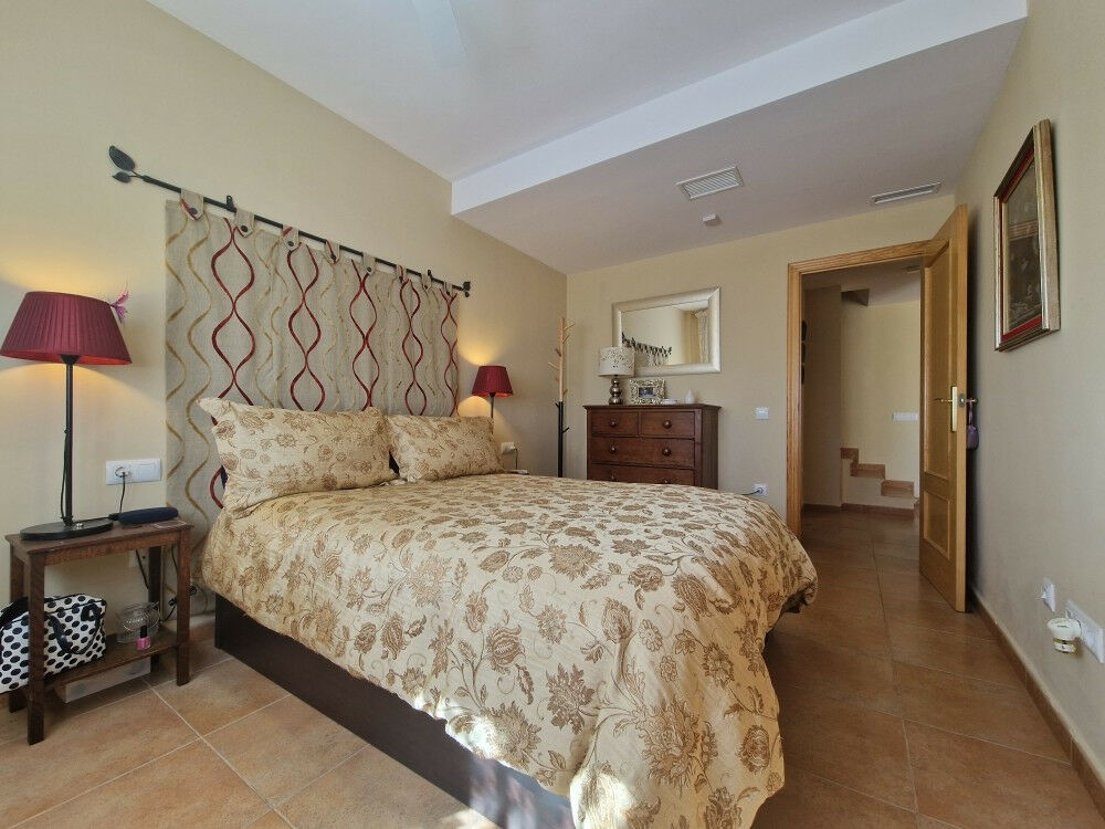 Semi-Detached House Relleu Alicante - image 5