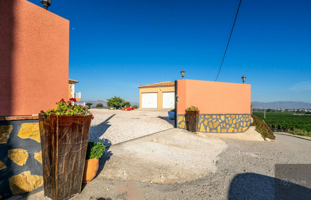 Detached Villa Benejuzar Alicante - image 5