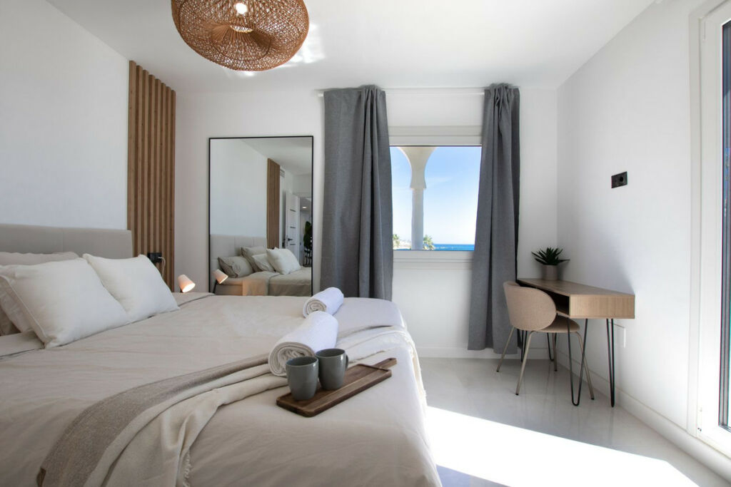 Penthouse Calahonda Málaga - image 5