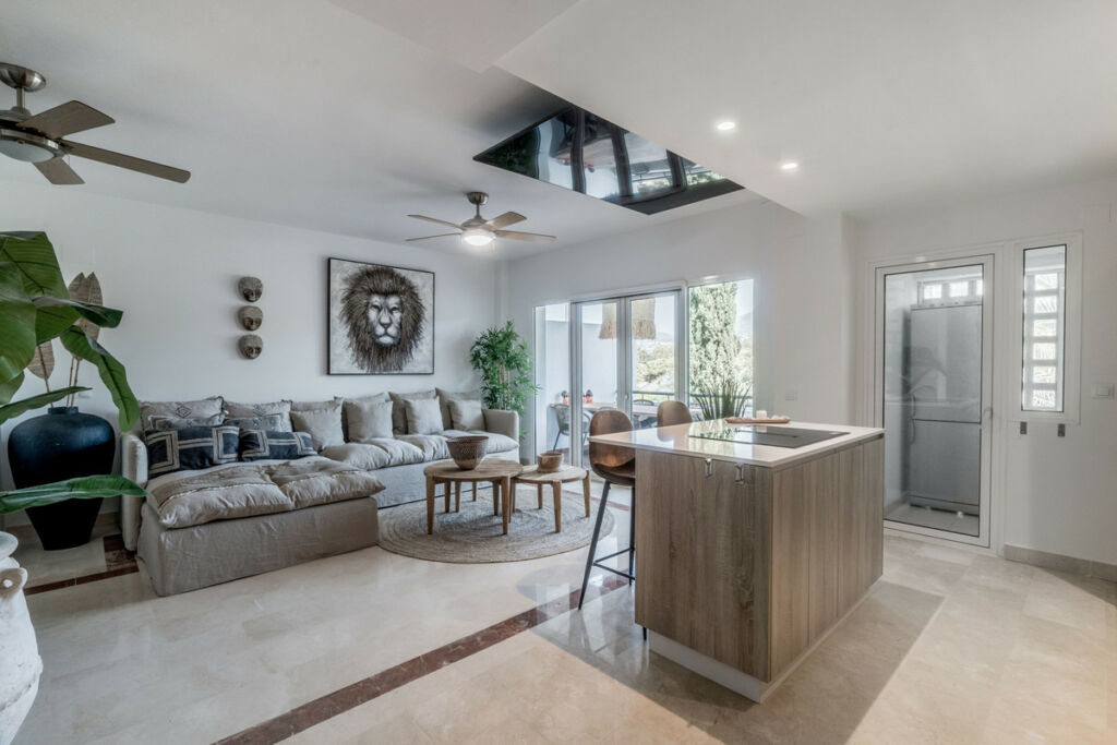 Penthouse Nueva Andalucía Málaga - image 5