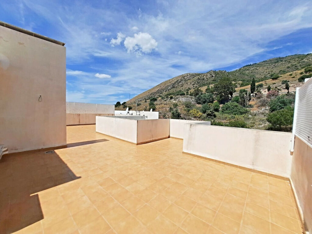 Penthouse Benalmadena Málaga - image 5