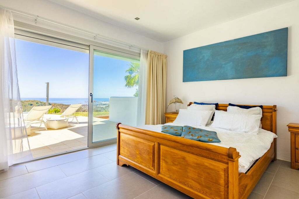 Detached Villa Sayalonga Málaga - image 50