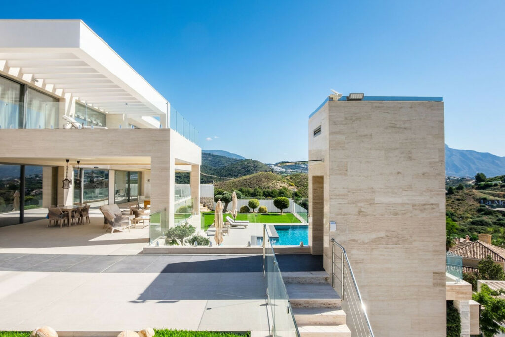 Detached Villa Benahavís Málaga - image 55
