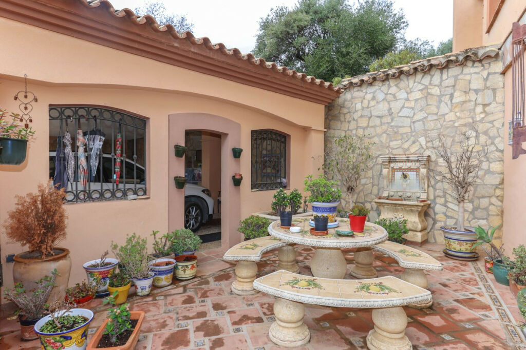 Detached Villa Monda Málaga - image 56