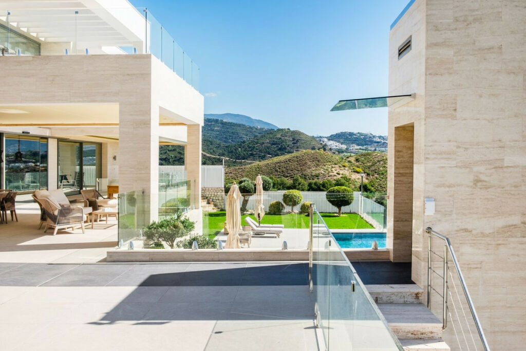 Detached Villa Benahavís Málaga - image 56