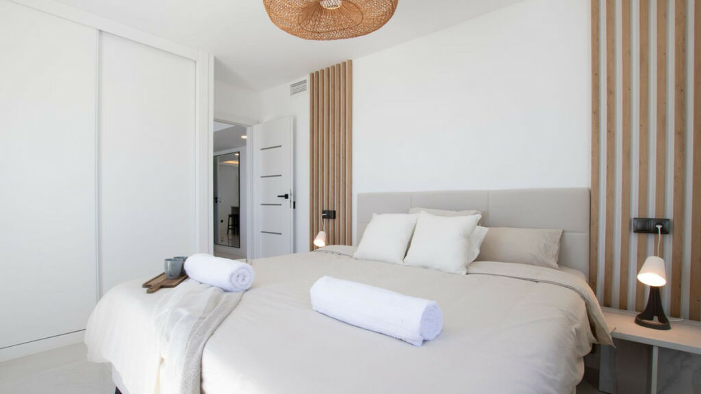Penthouse Calahonda Málaga - image 6