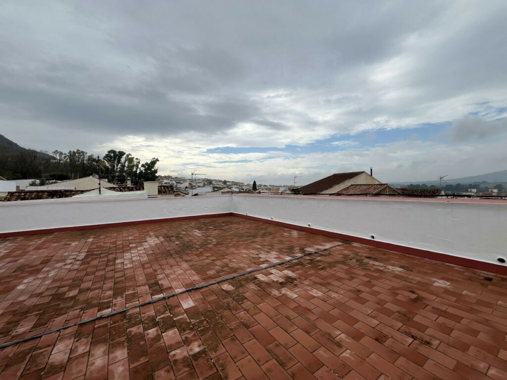 Townhouse Pizarra Málaga - image 6