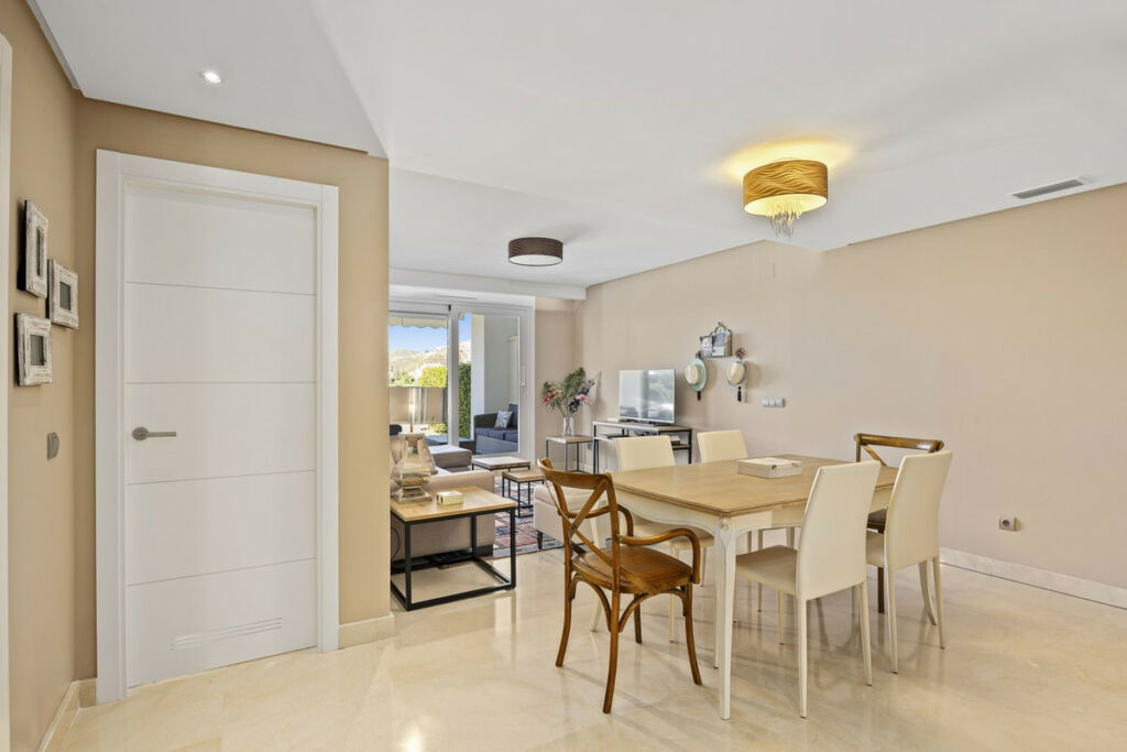 Ground Floor Apartment Los Arqueros Málaga - image 7