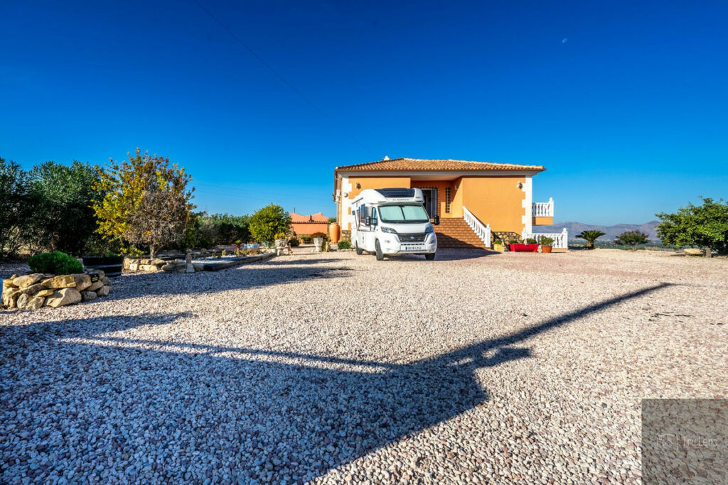 Detached Villa Benejuzar Alicante - image 6