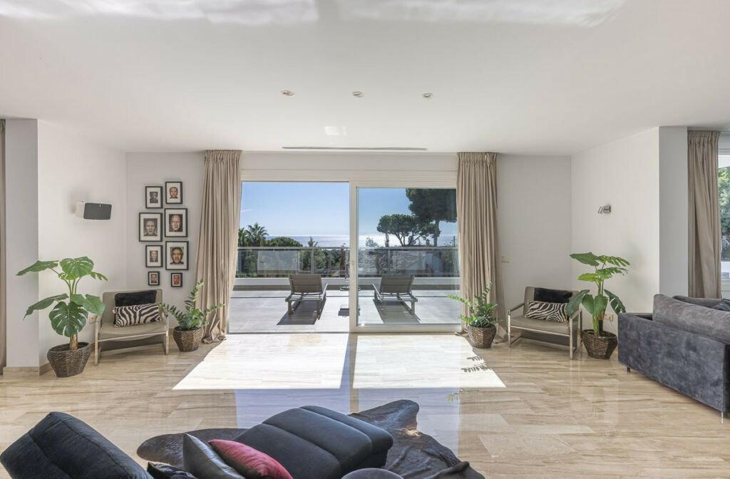 Detached Villa El Rosario Málaga - image 6