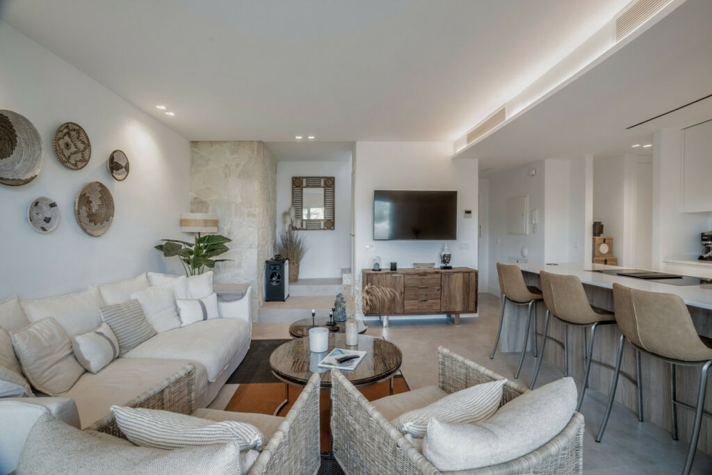 Penthouse Nueva Andalucía Málaga - image 6