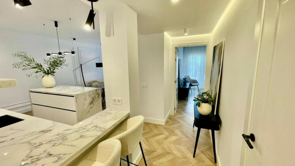Ground Floor Apartment Estepona Málaga - image 10
