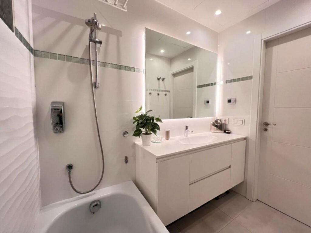 Penthouse Fuengirola Málaga - image 6