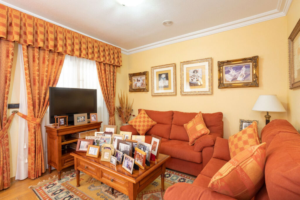 Detached Villa Los Altos Alicante - image 6