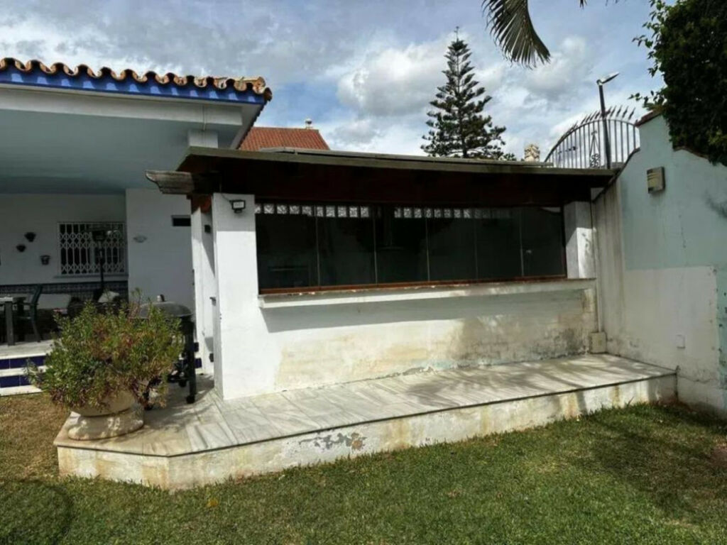 Detached Villa Marbella Málaga - image 6