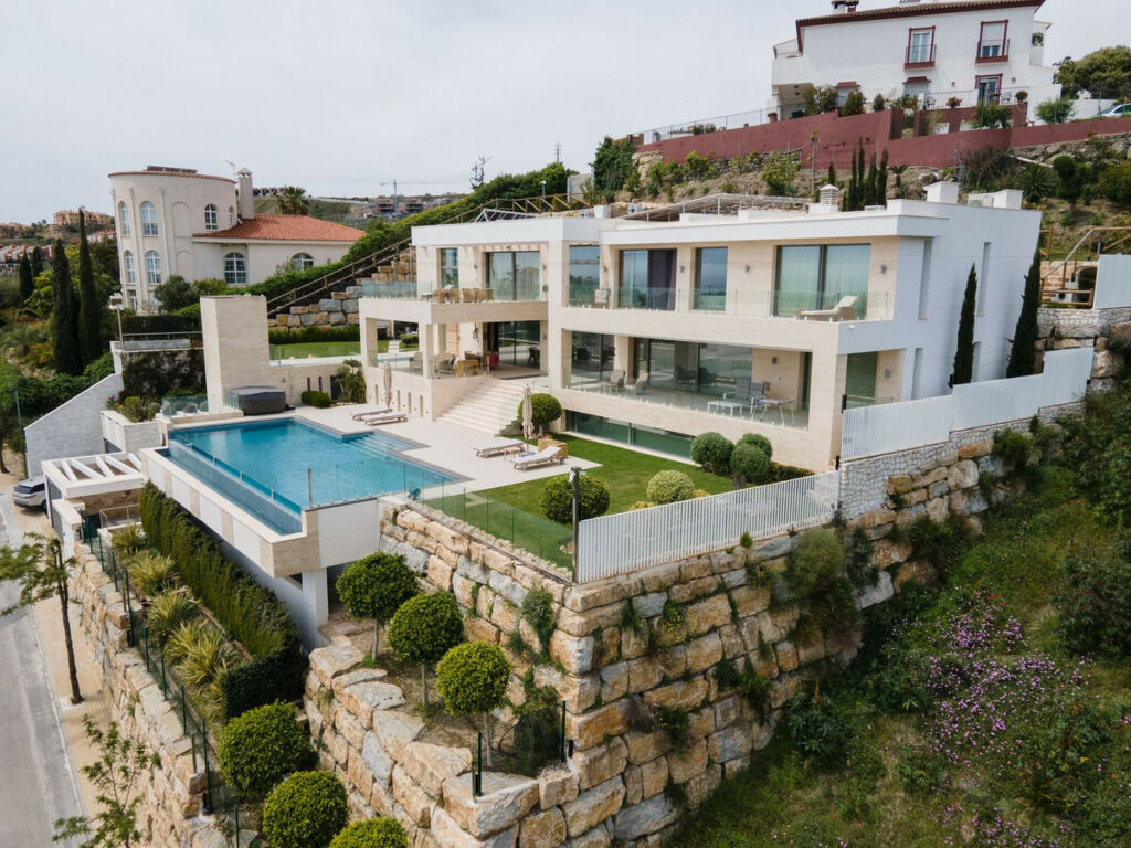 Detached Villa Benahavís Málaga - image 6