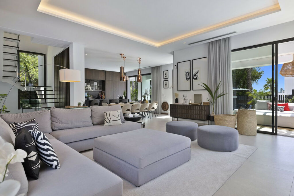 Detached Villa Marbella Málaga - image 61
