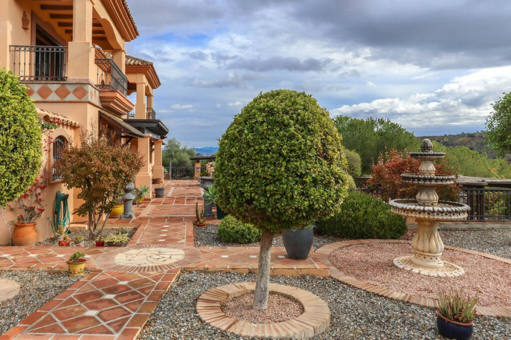 Detached Villa Monda Málaga - image 61