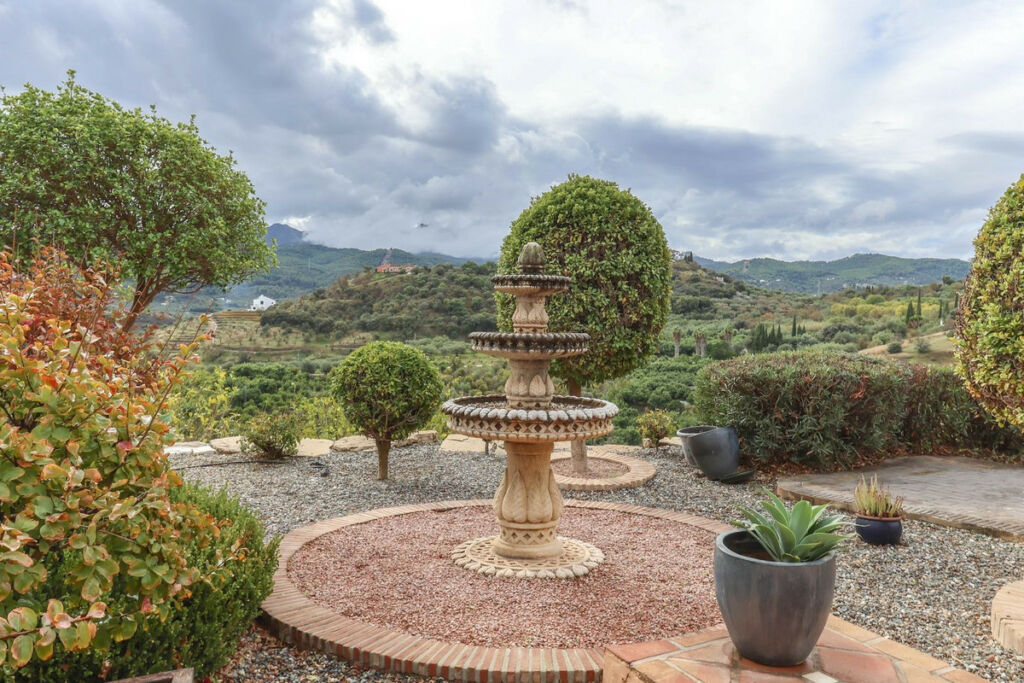 Detached Villa Monda Málaga - image 62