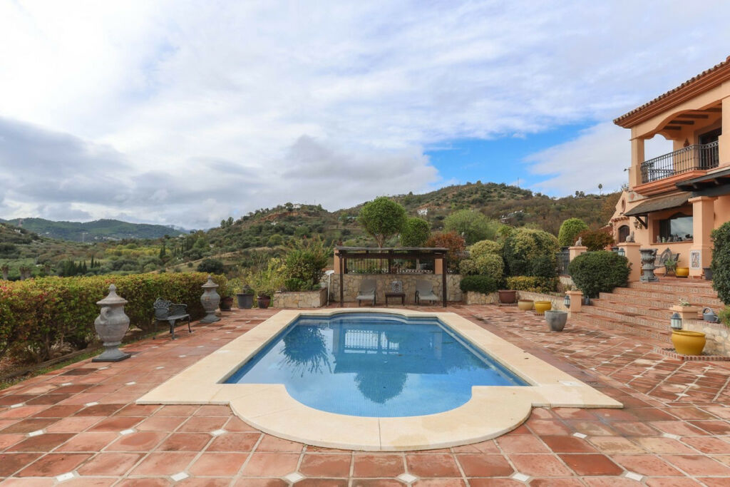 Detached Villa Monda Málaga - image 66