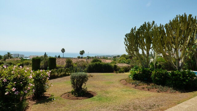 Detached Villa Marbella Málaga - image 8