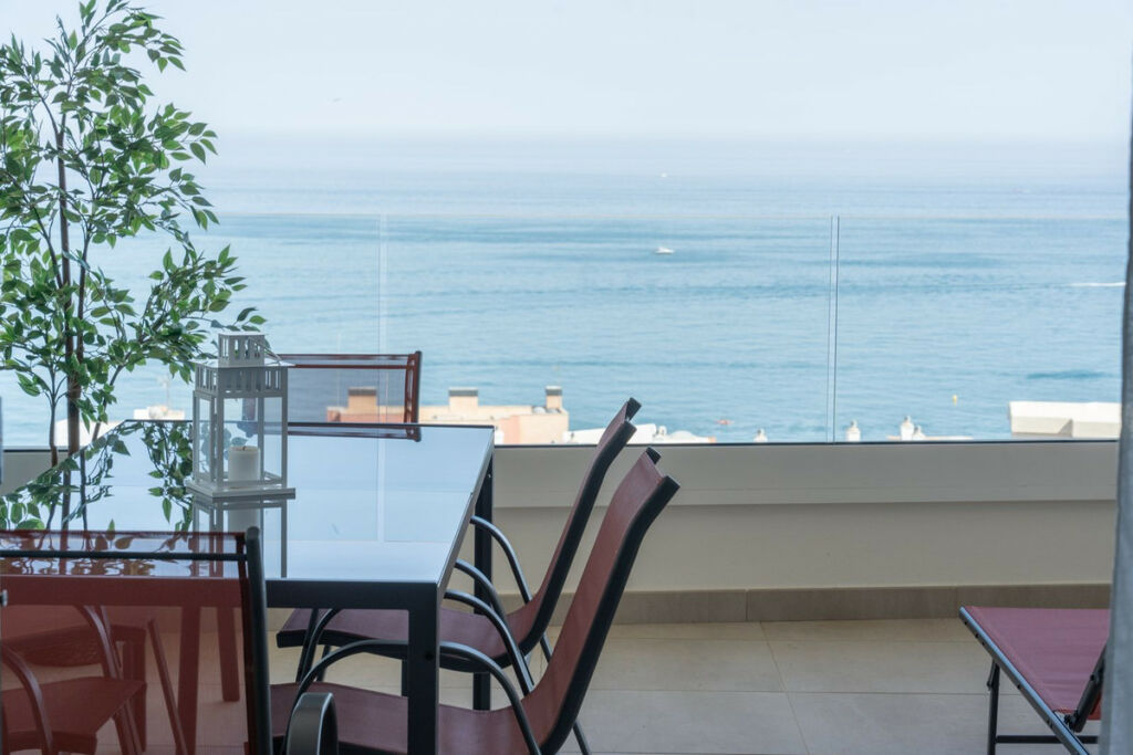 Middle Floor Apartment Fuengirola Málaga - image 7